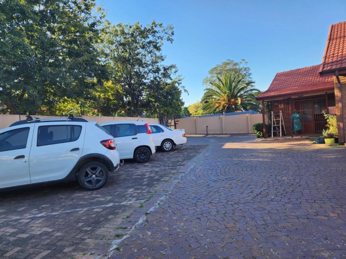 Southy Inn By The Lake Benoni Esterno foto